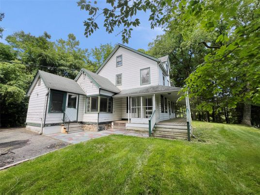 Backyard, Exterior, Facade, Farmhouse