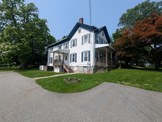 Backyard, Exterior, Facade, Queen Anne Victorian