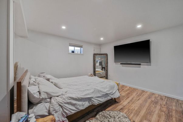 Bedroom, Interior, Recessed Lighting, Wood Texture Flooring