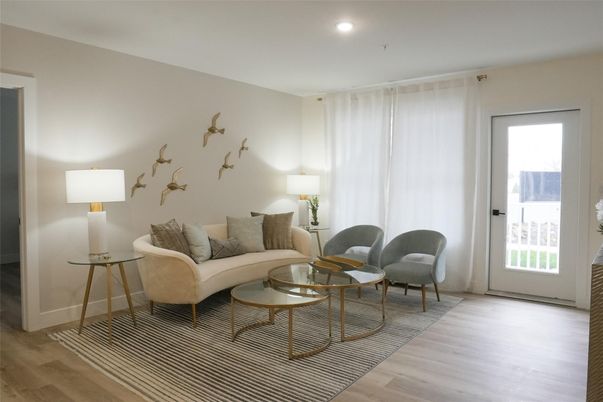 Interior, Living room, Recessed Lighting, Wood Texture Flooring