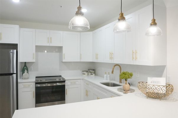 Interior, Kitchen, Pendant Lights, Recessed Lighting, Stainless Steel Appliances