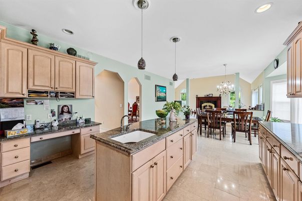 Chandelier, Dining room, Interior, Kitchen, Pendant Lights, Recessed Lighting