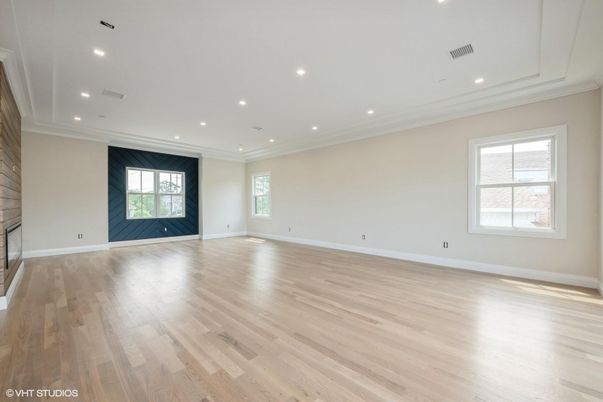 Empty room, Interior, Recessed Lighting, Wood Texture Flooring