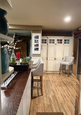 Interior, Recessed Lighting, Wood Texture Flooring