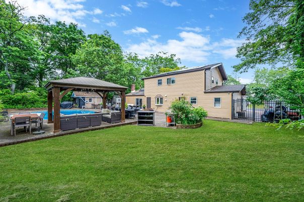 Backyard, Exterior, Hot Tub