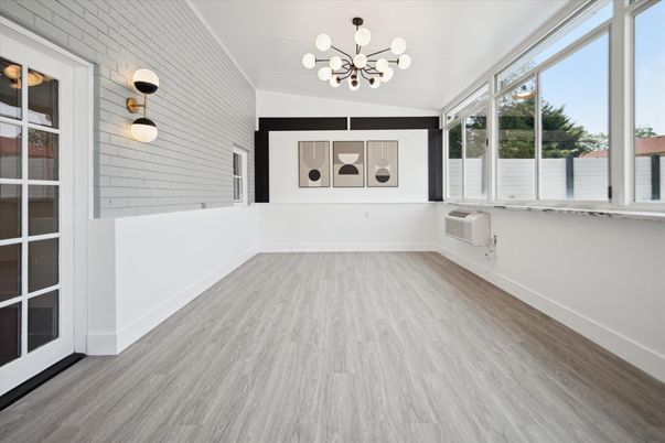 Empty room, Interior, Pendant Lights, Wood Texture Flooring