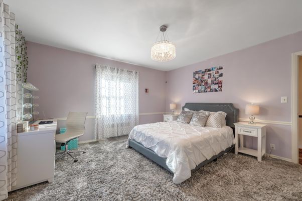Bedroom, Chandelier, Home Office, Interior