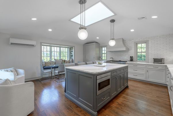 Dining room, Interior, Kitchen, Living room, Pendant Lights, Recessed Lighting, Stainless Steel Appliances, Wood Texture Flooring