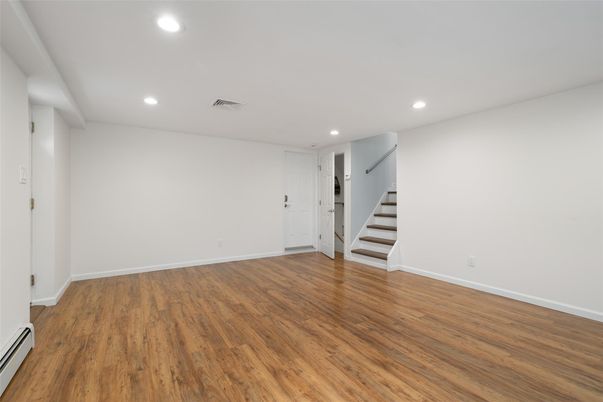 Empty room, Interior, Recessed Lighting, Wood Texture Flooring