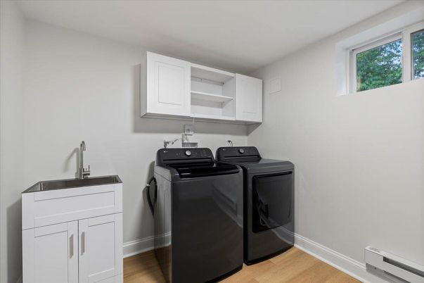 Interior, Washer, Wood Texture Flooring