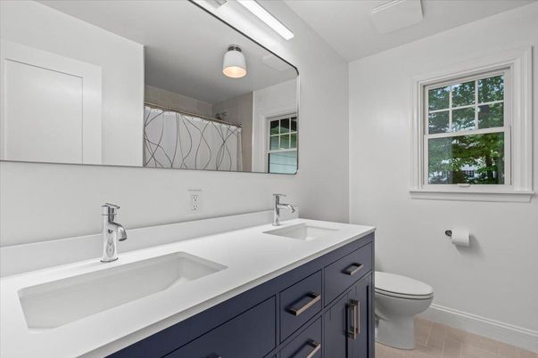 Bathroom, Dual Sink Vanities, Interior