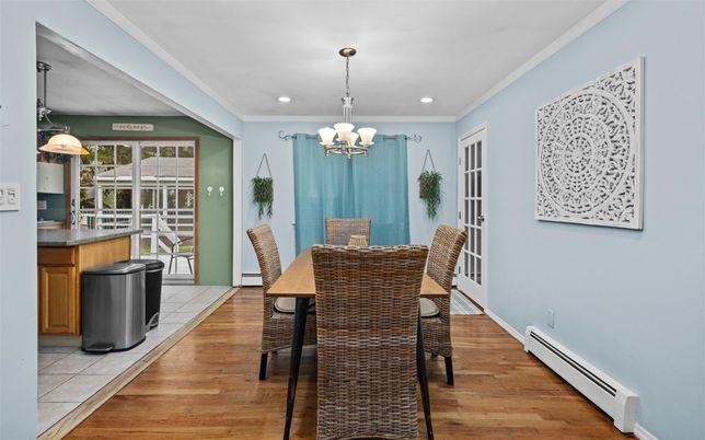 Chandelier, Dining room, Interior, Pendant Lights, Recessed Lighting, Wood Texture Flooring