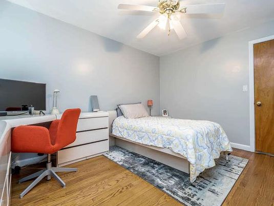 Bedroom, Home Office, Interior, Wood Texture Flooring
