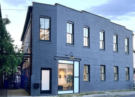 Exterior, Facade, Brick Facade, Rowhouse