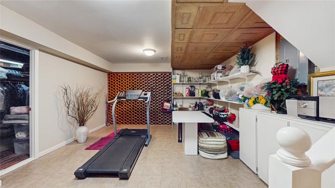 Fitness Equipment, Interior