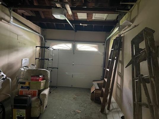 Garage, Interior