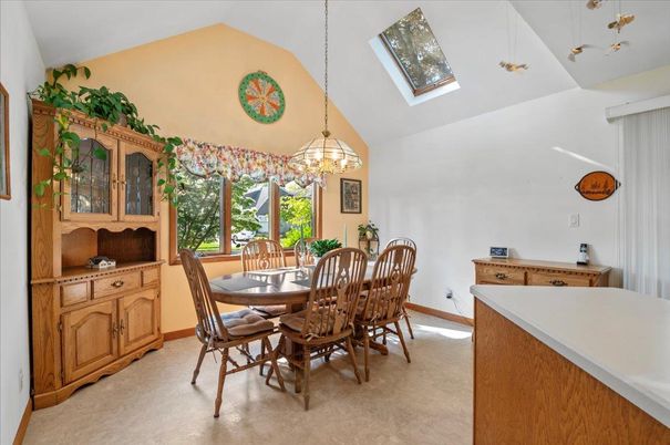 Chandelier, Dining room, Interior, Pendant Lights