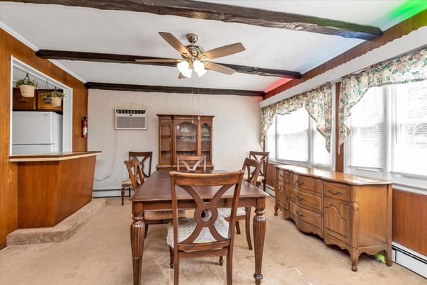Dining room, Interior