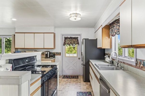 Interior, Kitchen, Recessed Lighting