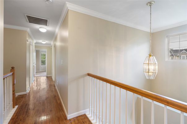 Interior, Pendant Lights, Wood Texture Flooring