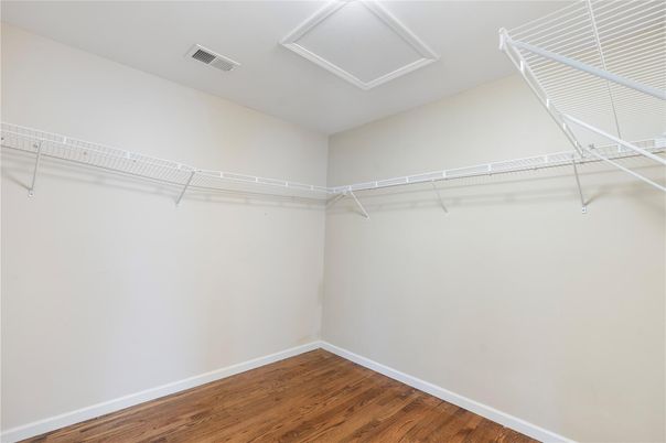 Interior, Walk-in Closets, Wood Texture Flooring