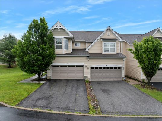 Attached, Exterior, Facade, Farmhouse