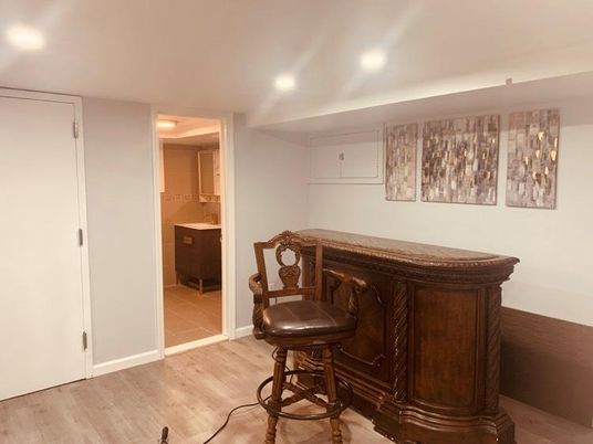 Interior, Recessed Lighting, Wood Texture Flooring