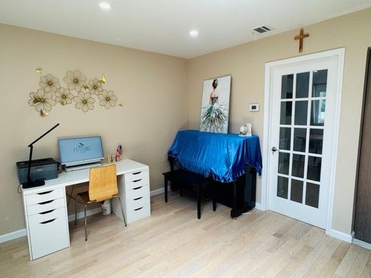 Home Office, Interior, Recessed Lighting, Wood Texture Flooring