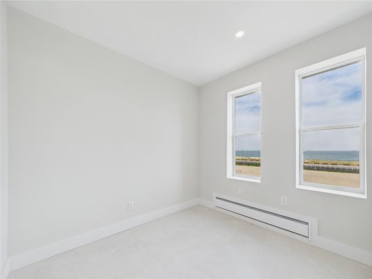 Empty room, Interior, Recessed Lighting, Water
