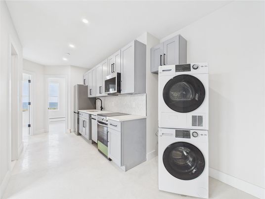 Interior, Kitchen, Recessed Lighting, Utility Closets, Washer