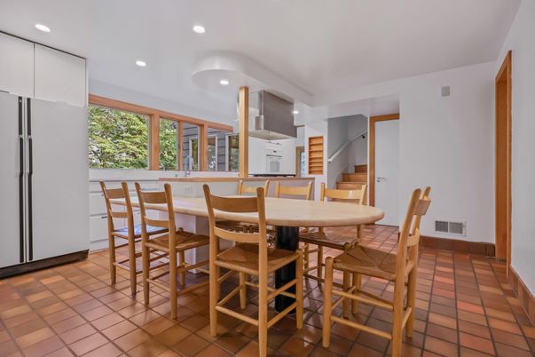 Dining room, Interior, Recessed Lighting