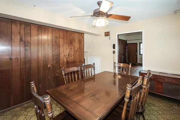 Dining room, Interior
