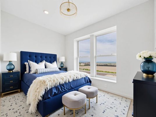 Bedroom, Interior, Recessed Lighting, Water