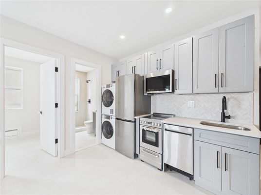 Interior, Kitchen, Recessed Lighting, Stainless Steel Appliances, Washer