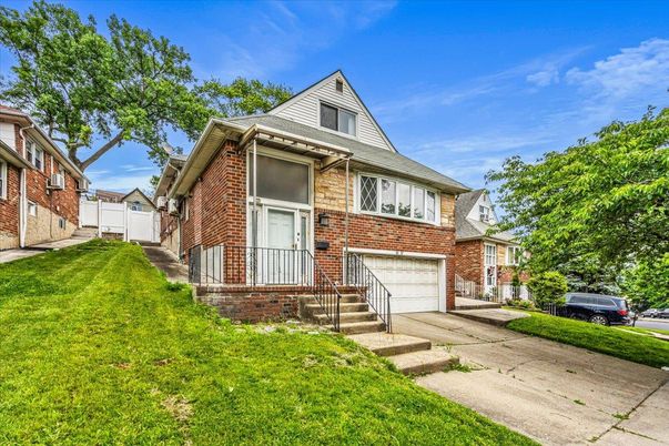 Attached, Exterior, Facade, Brick Facade, Tudor Revival