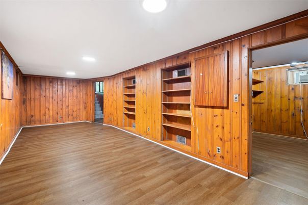 Empty room, Interior, Recessed Lighting, Wood Texture Flooring, Wooden Walls
