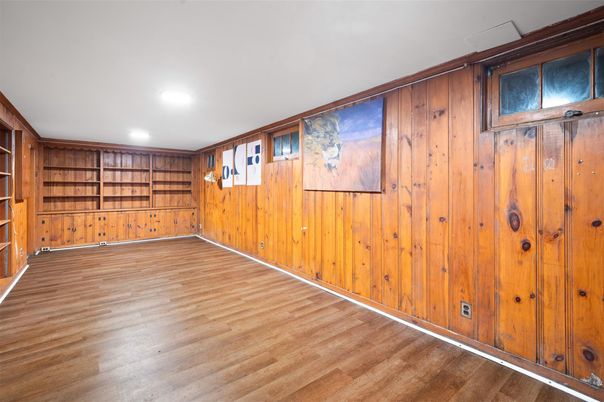 Empty room, Interior, Recessed Lighting, Wood Texture Flooring, Wooden Walls