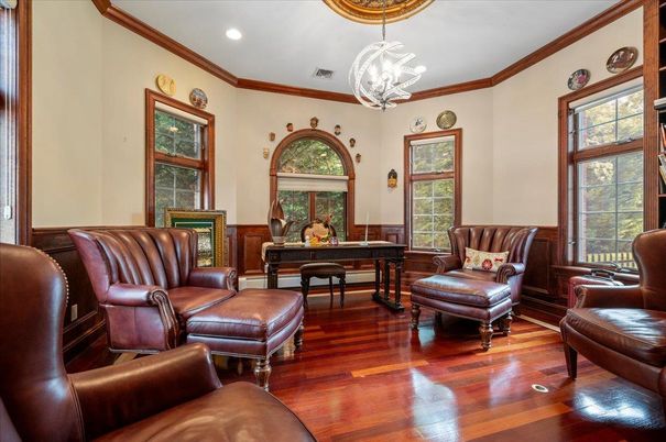 Interior, Living room, Pendant Lights, Recessed Lighting, Wood Texture Flooring