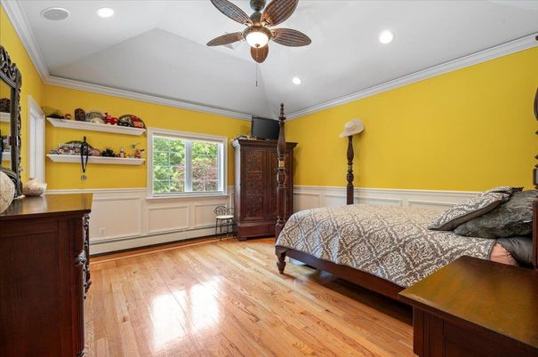 Bedroom, Interior, Recessed Lighting, Wood Texture Flooring