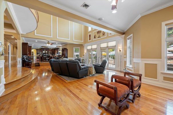 Interior, Living room, Recessed Lighting, Wood Texture Flooring