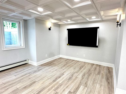 Empty room, Interior, Recessed Lighting, Wood Texture Flooring
