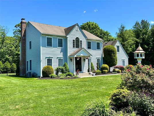 Backyard, Exterior, Facade, Farmhouse