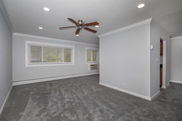 Empty room, Interior, Recessed Lighting