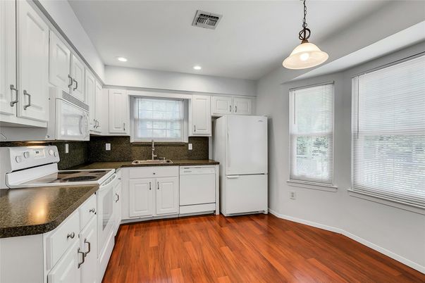 Interior, Kitchen, Pendant Lights, Recessed Lighting, Wood Texture Flooring