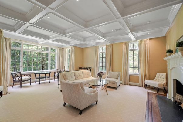Fireplace, Interior, Living room, Recessed Lighting