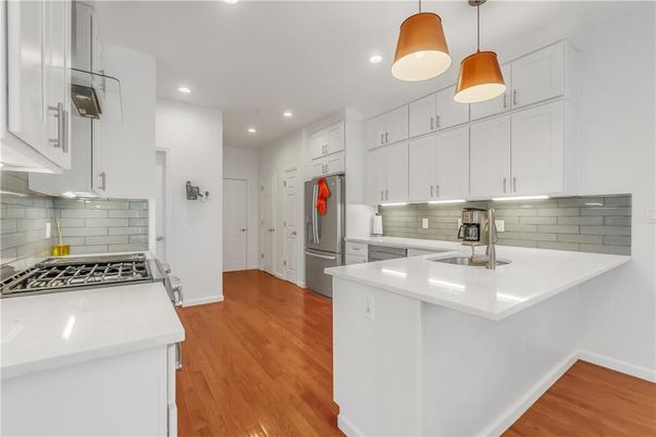 Interior, Kitchen, Pendant Lights, Recessed Lighting, Wood Texture Flooring