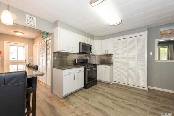 Interior, Kitchen, Pendant Lights, Wood Texture Flooring