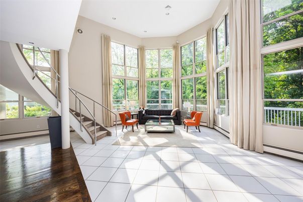 Interior, Living room, Recessed Lighting, Sun Room