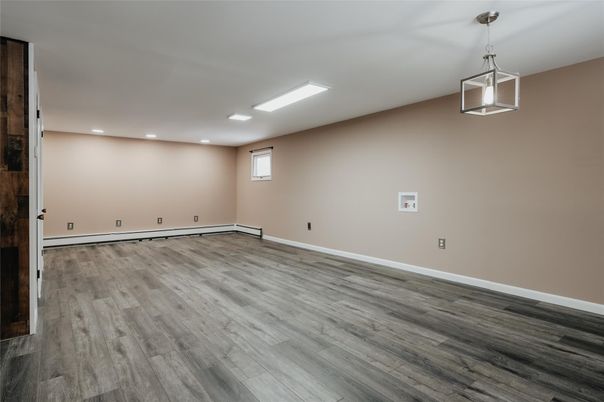 Empty room, Interior, Pendant Lights, Recessed Lighting, Wood Texture Flooring