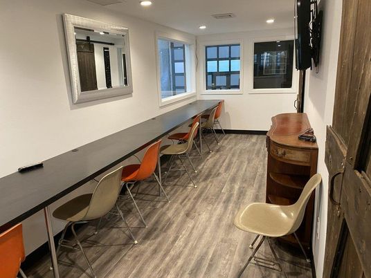 Home Office, Interior, Recessed Lighting, Wood Texture Flooring